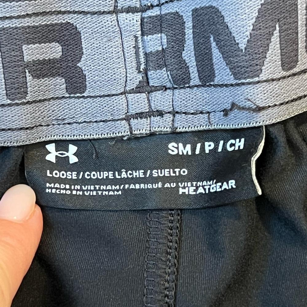 Under Armour Black Loose Fit Athletic Shorts - S - Picture 8 of 8